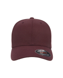 6477 Flexfit in Maroon