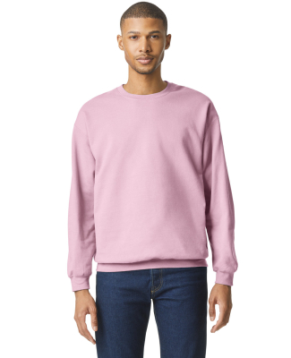 Gildan SF000 Adult Softstyle® Fleece Crew Sweatsh in Light pink
